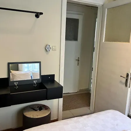 Spacious & Peaceful 2br Apt. W/ Balcony Appartamento Provincia di Istanbul