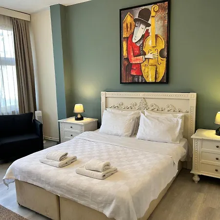 Spacious & Peaceful 2br Apt. W/ Balcony
